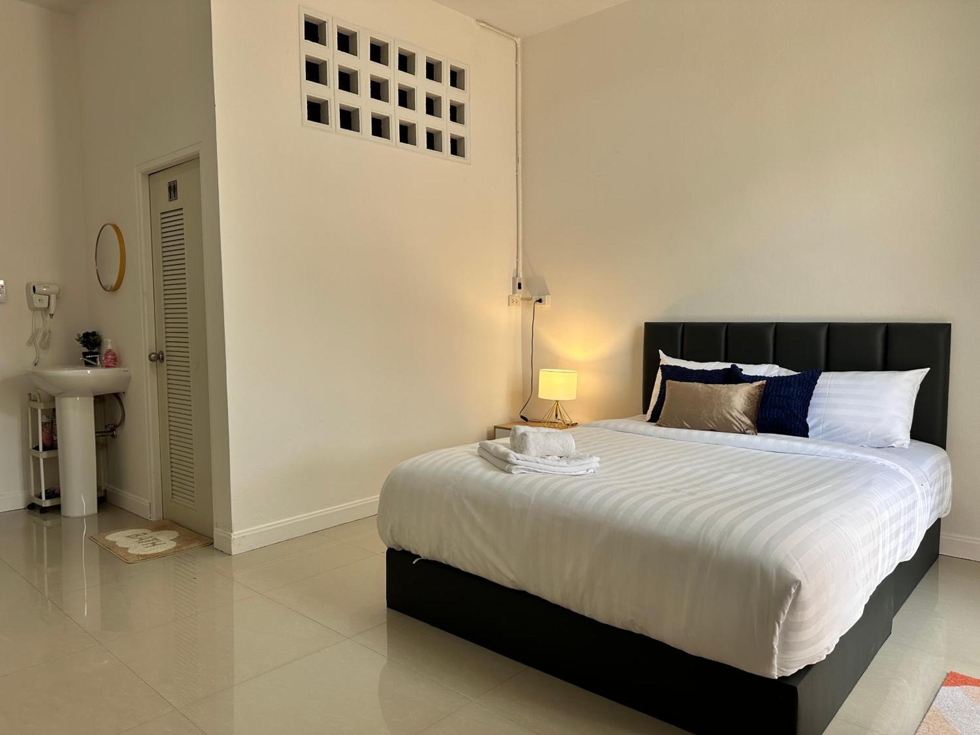 Home Living 8 At Hat Yai Ban Kho Hong Exterior foto